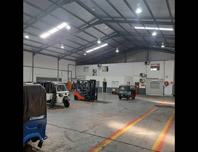 INDUSTRIAL PROPERTY TO RENT IN NORTH END